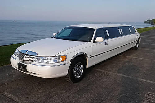 Limousine Rental in Detroit